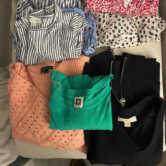 Woman’s tops - Picture 2 of 2